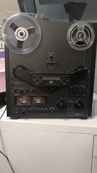 Beschreibung der Reparatur Akai GX-635D Reel-to-Reel-Recorder
