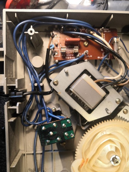 Reparaturbericht Plattenspieler Technics SL-5300