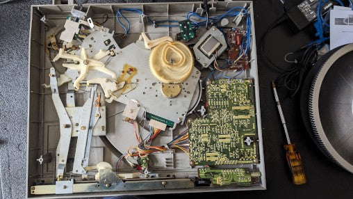 Reparaturbericht Plattenspieler Technics SL-5300