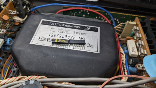 Reparatur des Verstärkers Universum 4000