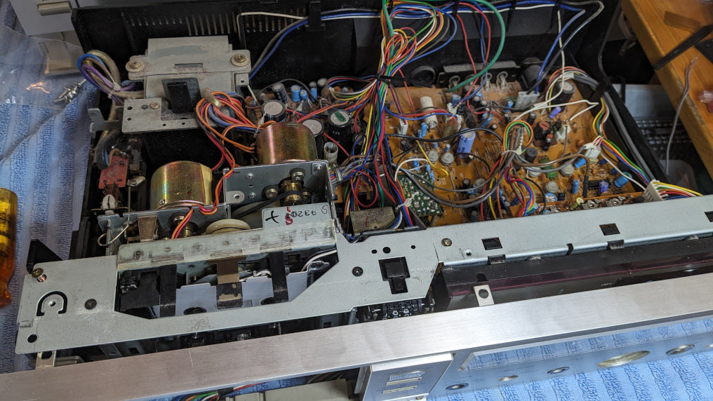 Reparaturbericht Kassettendeck Hitachi D-75S